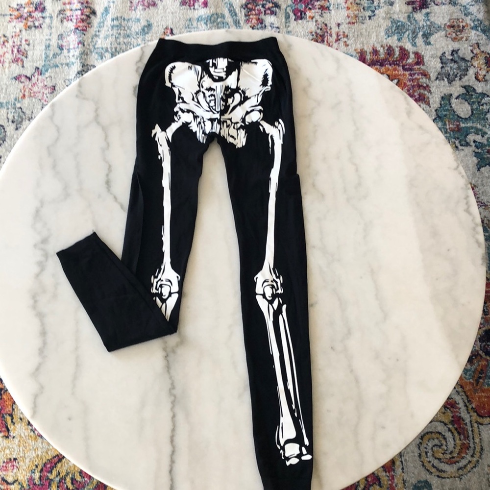 ☠️💀Bones Black Leggings💀☠️
